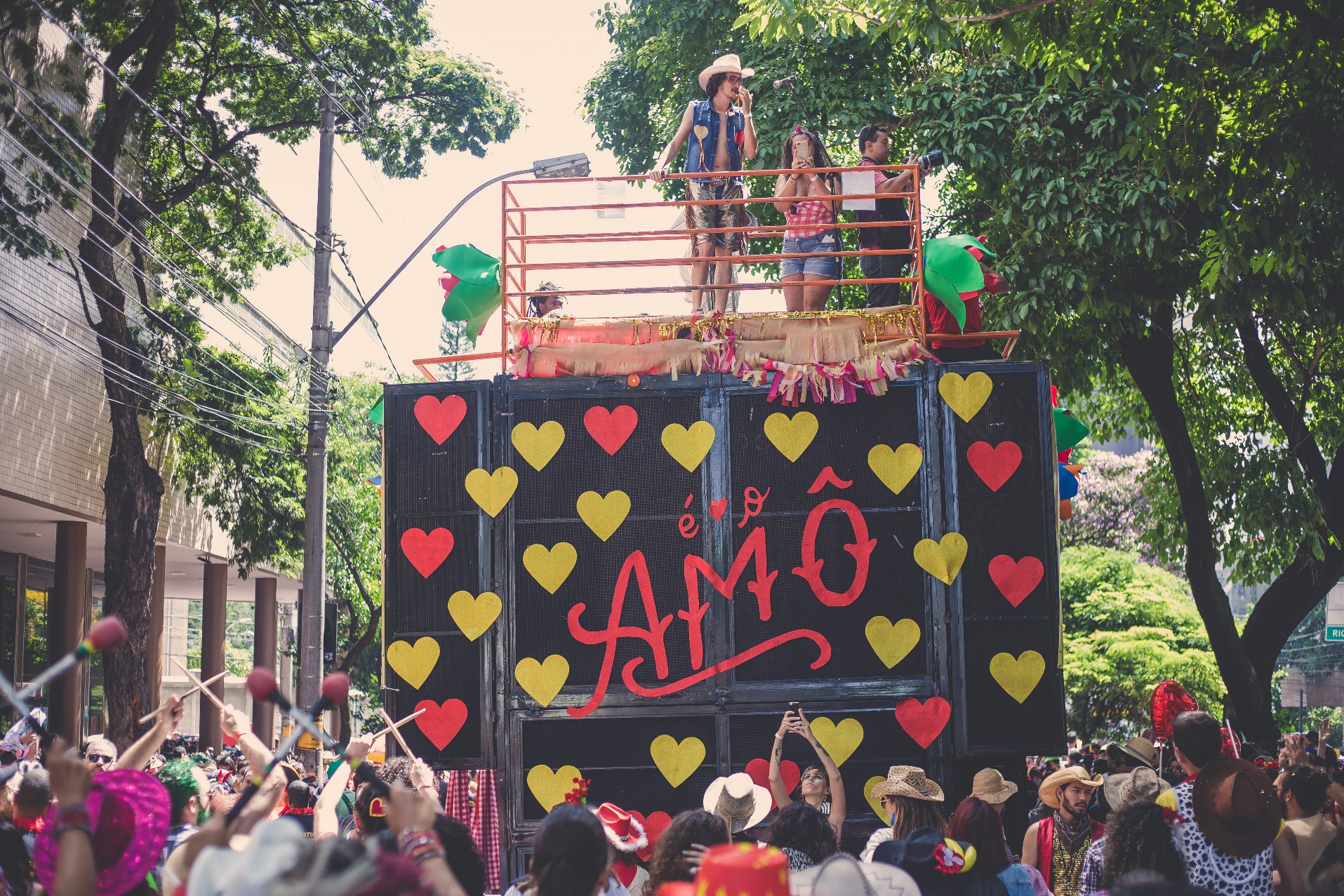 #CARNADELES: BLOCOS TEMÁTICOS PROMETEM AGITAR O NOSSO CARNAVAL EM BEAGÁ