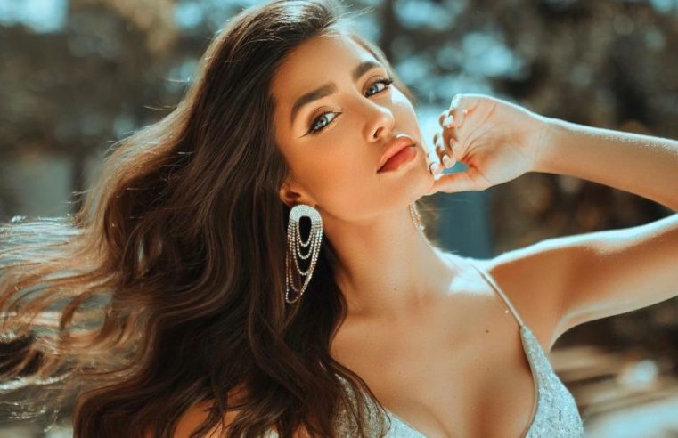 ISA MURTA, DE CONTAGEM, ESTÁ NO TOP 5 DO MISS UNIVERSO BRASIL 2022